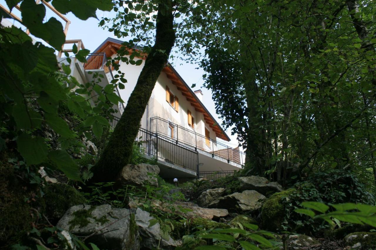 Apartments Jez Slap ob Idrijci Buitenkant foto